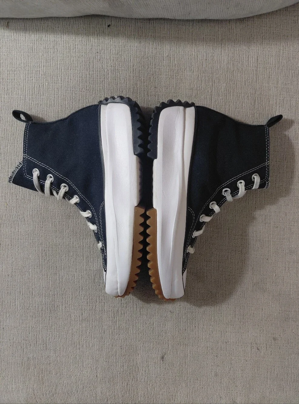 Converse Run Star Hike High Top Sneakers in Navy Blue & White Size